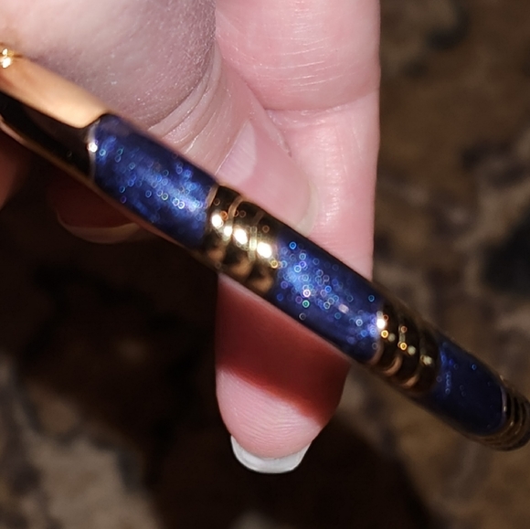 Narrow Blue and Gold Enamel Hinge Bangle - Picture 4 of 15